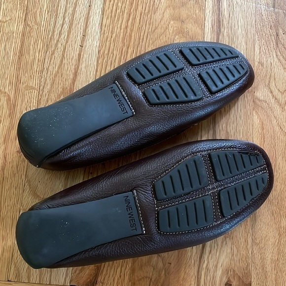 Nine West Leather Brown Loafer Buckle Flat Driving Moc Moccasin Shoe Women 6 - Picture 6 of 7